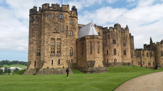 5 cenários de filmes que você poderá visitar - Harry Potter Reino Unido Castelo
